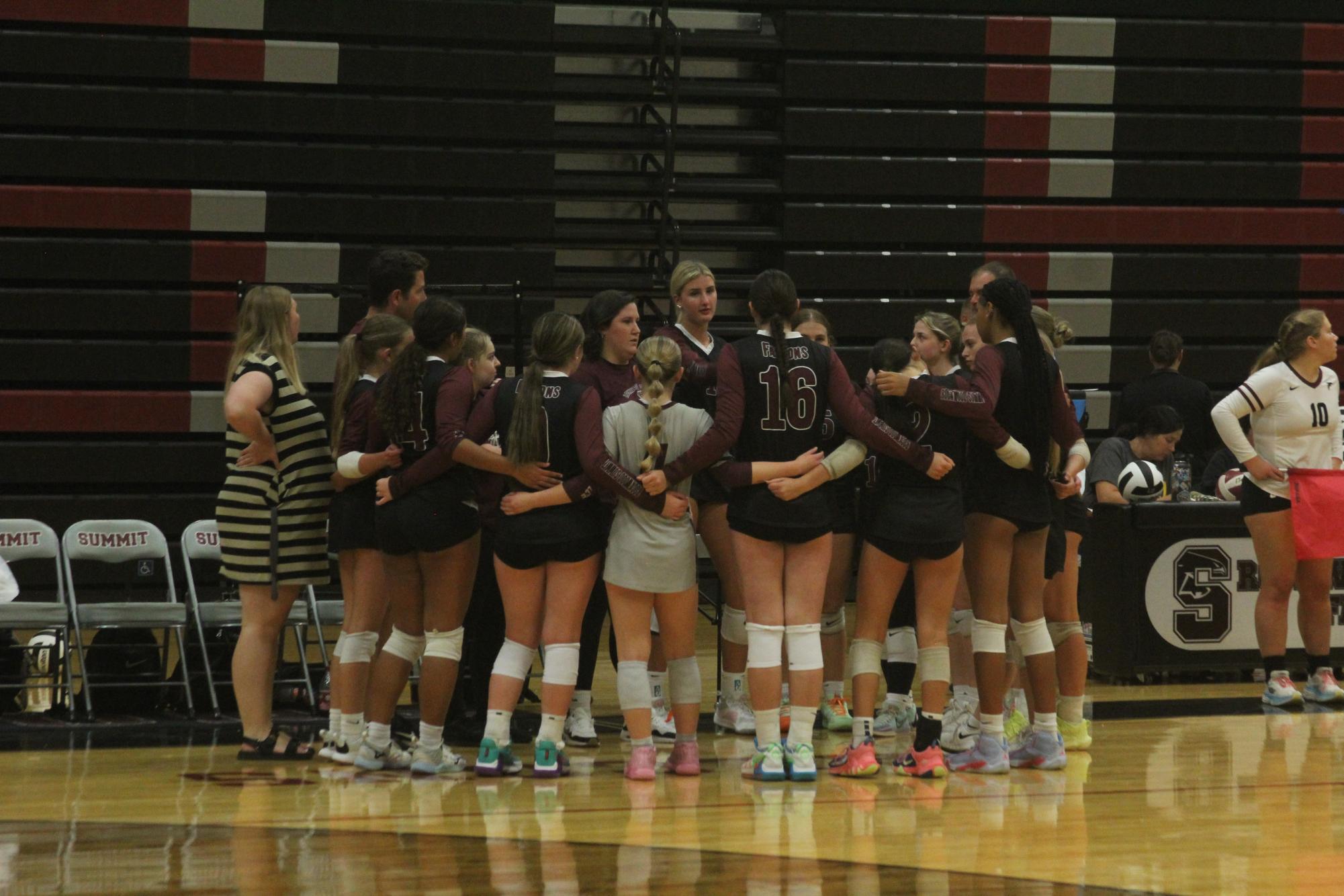 Volleyball competes against Parkway Central Colts