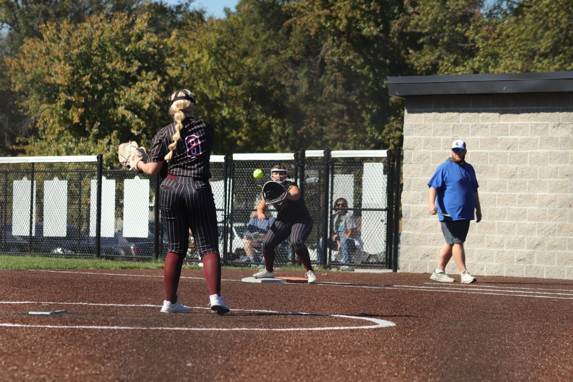 Softball wins round one of districts 5-4 in tight game with Washington Bluejays