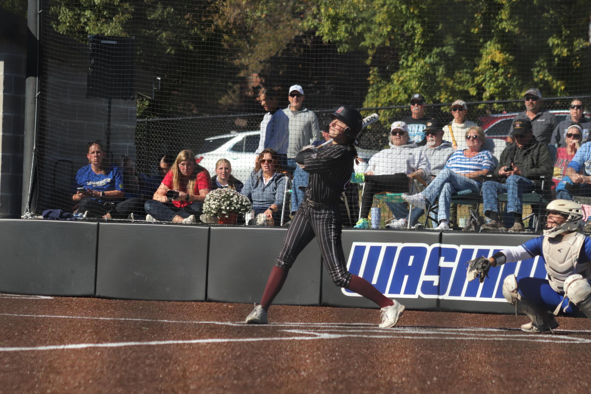 Softball wins round one of districts 5-4 in tight game with Washington Bluejays