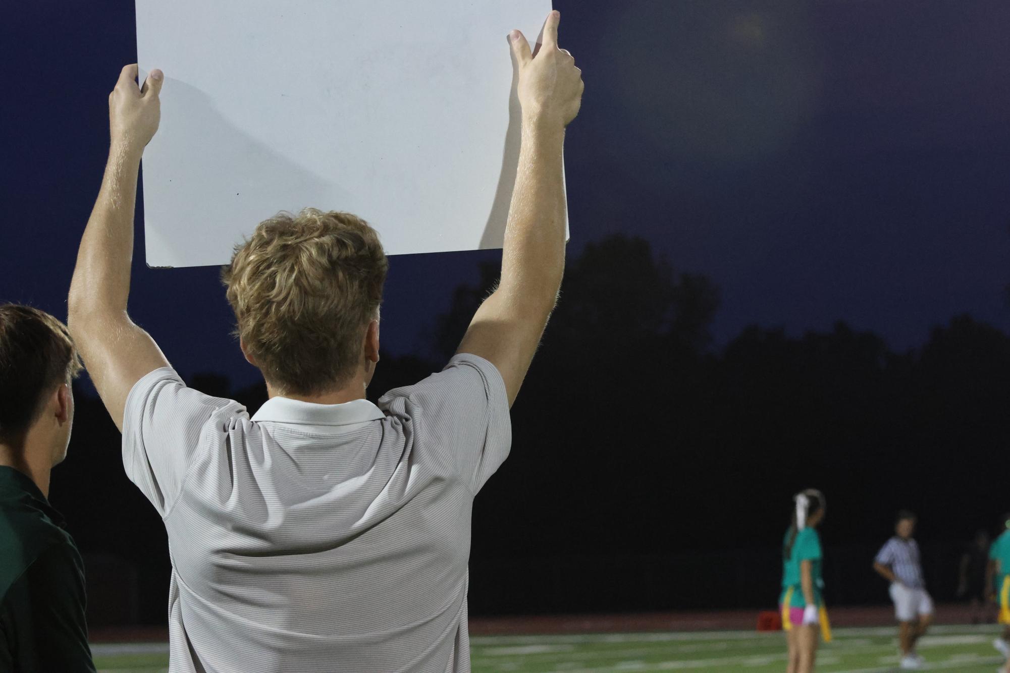 Seniors win a controversial Powderpuff