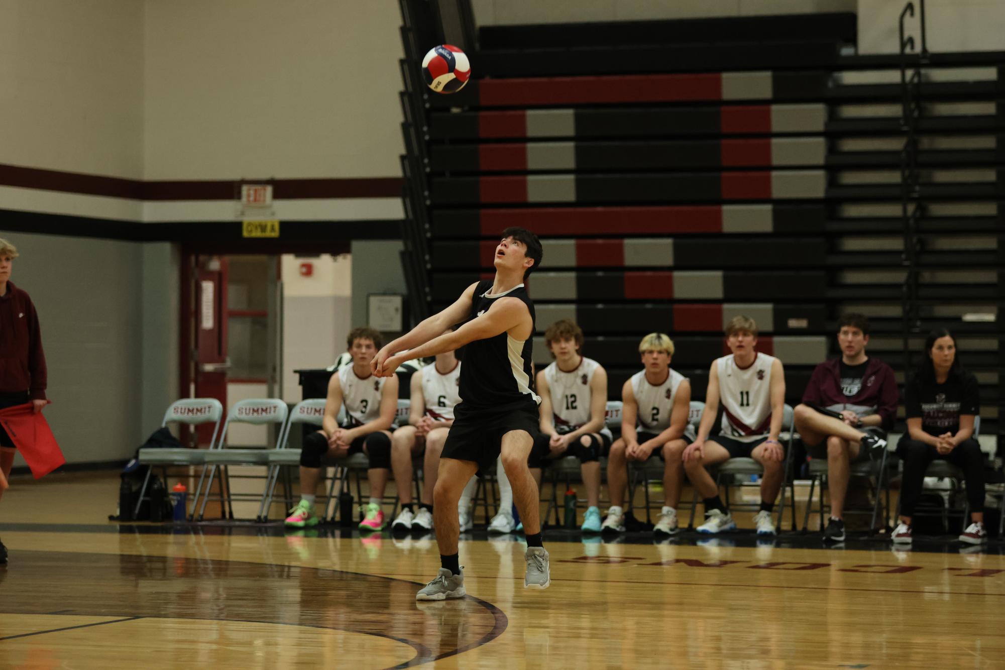 Gallery: Boys volleyball falls to Lindbergh